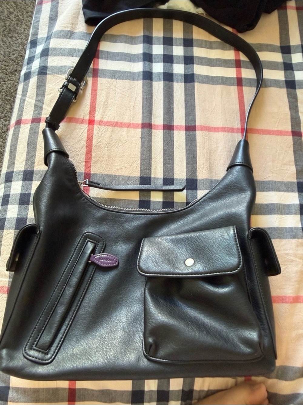 Black Leather Shoulder Bag with Front Pockets - Classic Everyday Carry